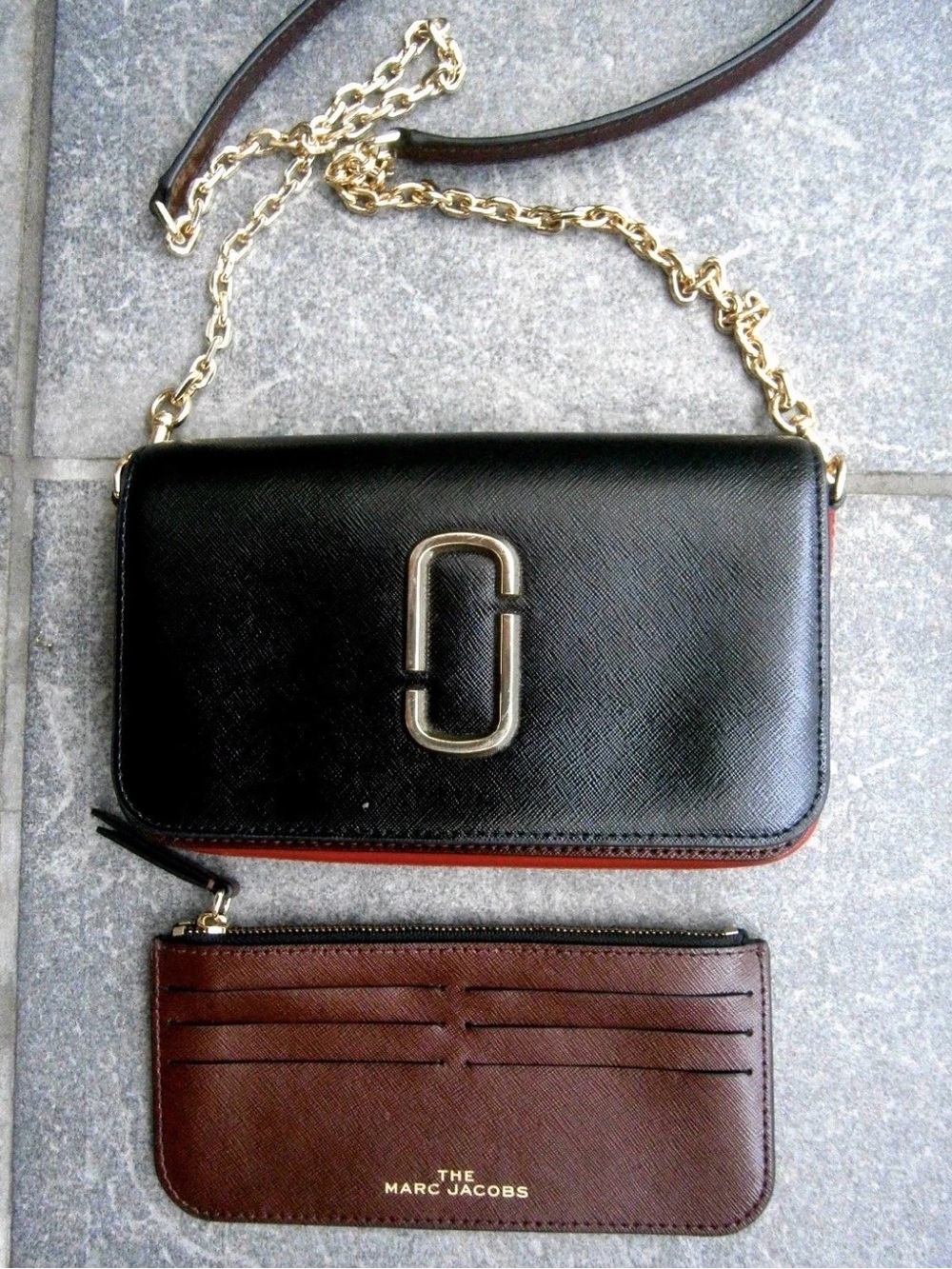 Marc Jacobs Snapshot WOC Tricolor Black SAFFIANO Leather Flap Burghundy Base - Picture 5 of 16